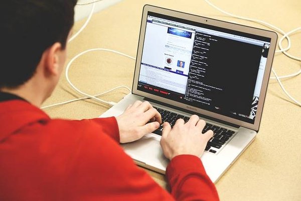 Choisir le bon logiciel pour optimiser votre expérience informatique